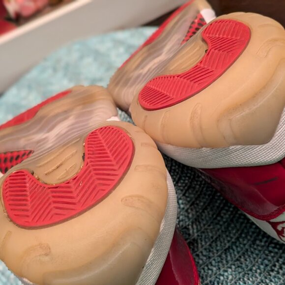W14 AIR JORDAN 11 Retro "Cherry/Varsity Red" Sneakers - Picture 8 of 9